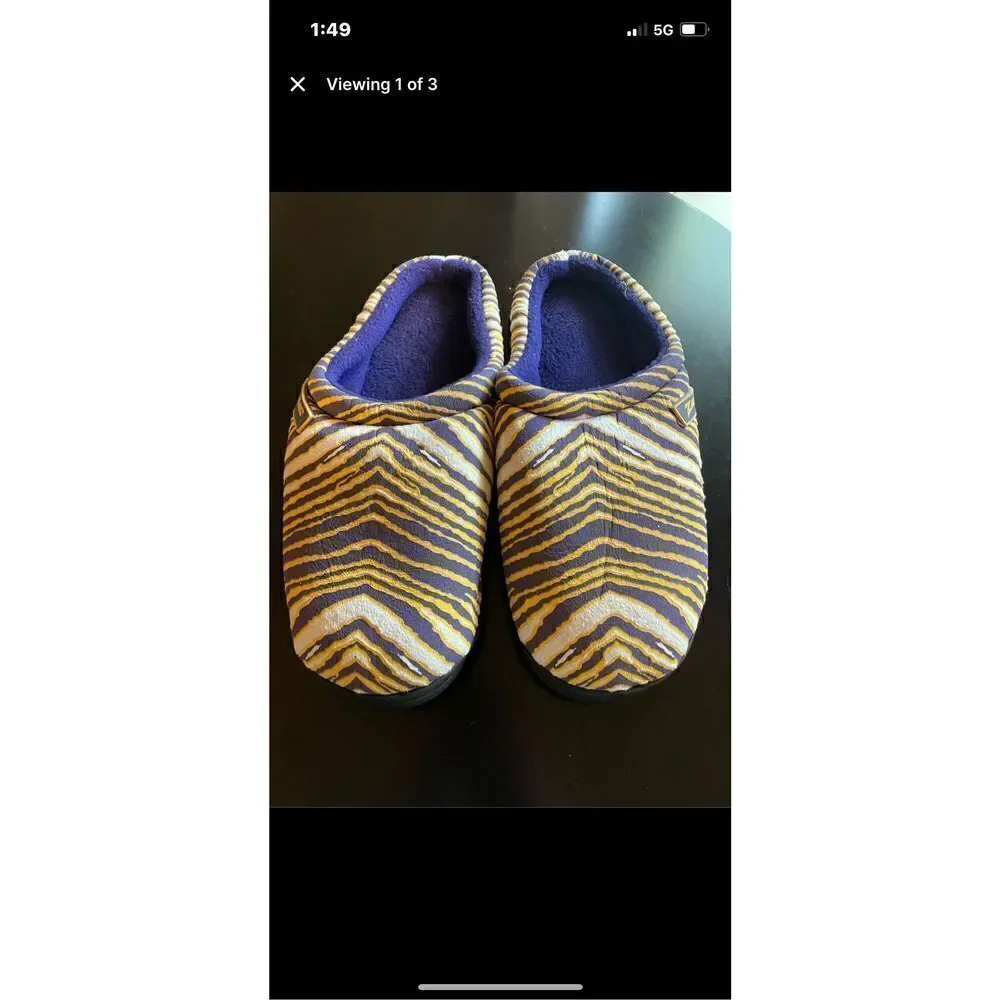 Zubaz Purple and Gold Slippers (SZ 9-10)
